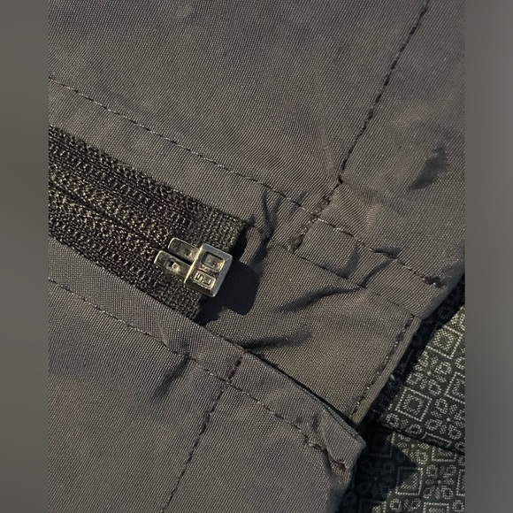 VGUC 1X Nola Gray Shell/Windbreaker - Picture 6 of 10